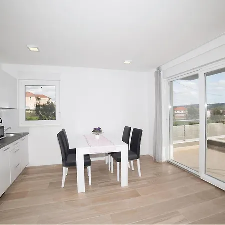 In With Kitchen *